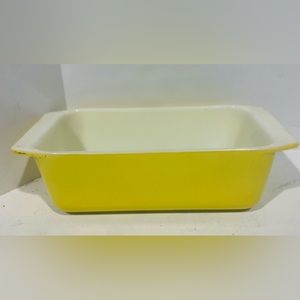 Vintage Pyrex 913 Buttery Yellow Loaf Pan Mid Century Made In USA 8.5x4.5x2.5